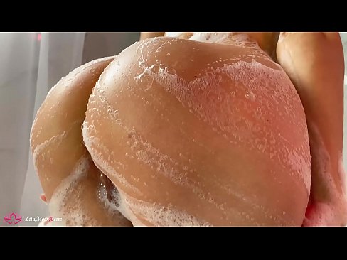 ❤️ Brunette Masturbates Pus karo Vibrator kanggo Intens Orgasme ing Shower ❌ Video porno ing kita ☑